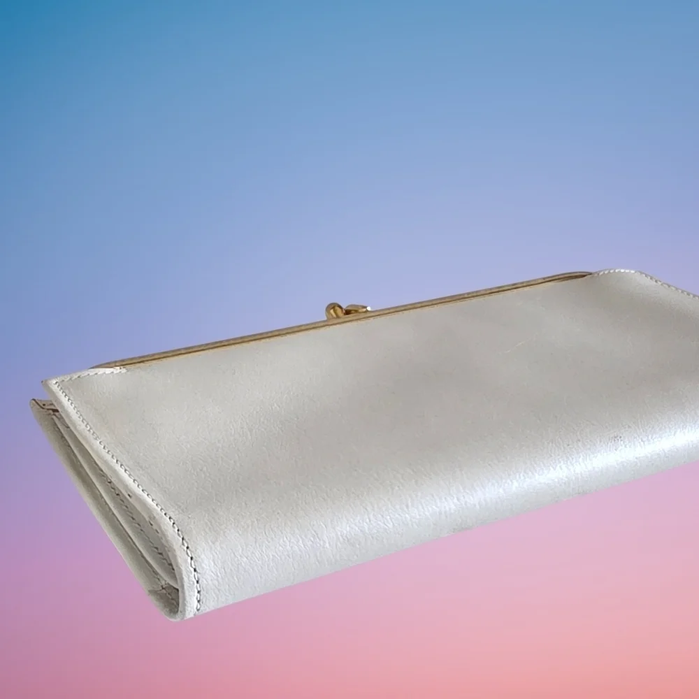 Vintage Brendshire Genuine Cowhide Leather Wallet - Mid Century Retro